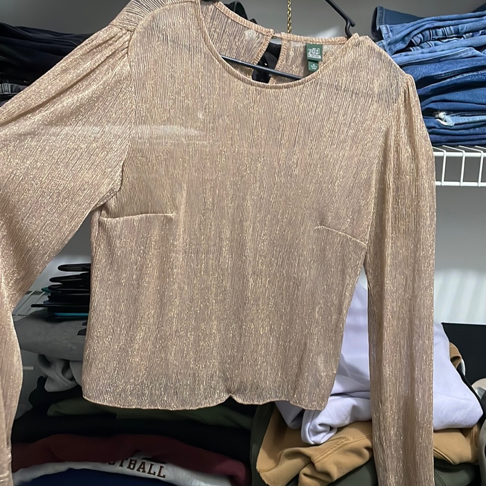Super pretty shirt